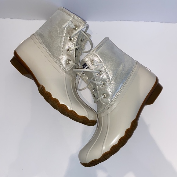 Girls Sperry Boot. Size 3 little girl. - Picture 5 of 6